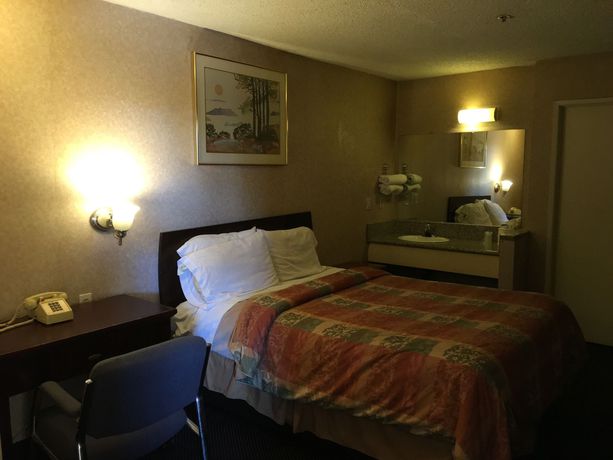 Imagen de la habitación del Hotel Executive Suites Inn. Foto 4