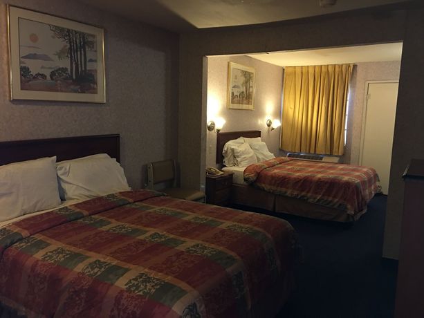 Imagen de la habitación del Hotel Executive Suites Inn. Foto 6