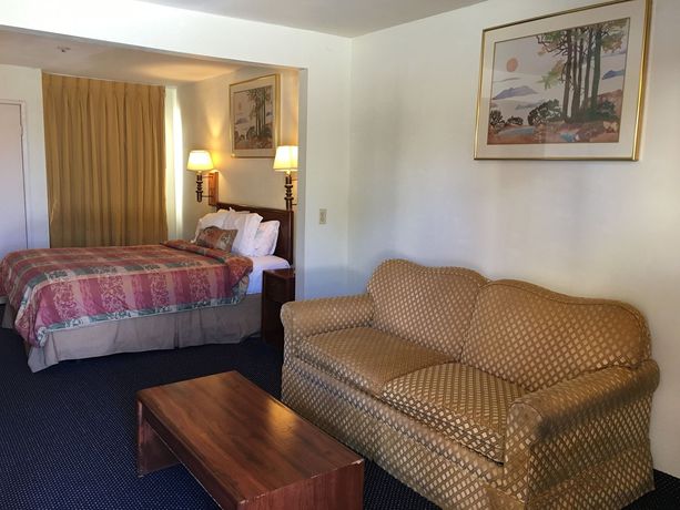 Imagen general del Hotel Executive Suites Inn. Foto 1