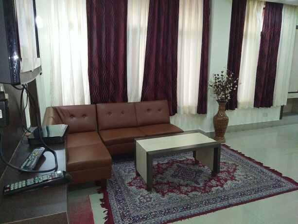 Imagen general del Hotel Executive Tower. Foto 3