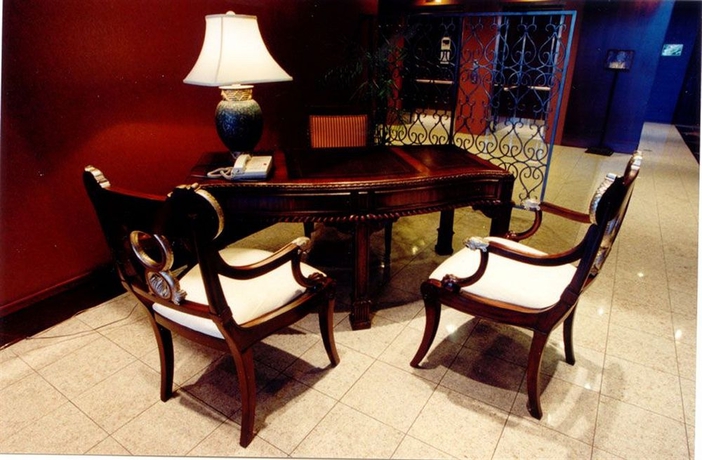 Imagen de los interiores del Hotel Executive Vancouver Airport. Foto 11