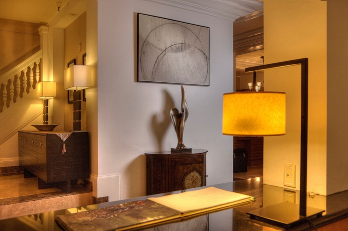 Imagen de los interiores del Hotel Executive Vintage Court. Foto 10