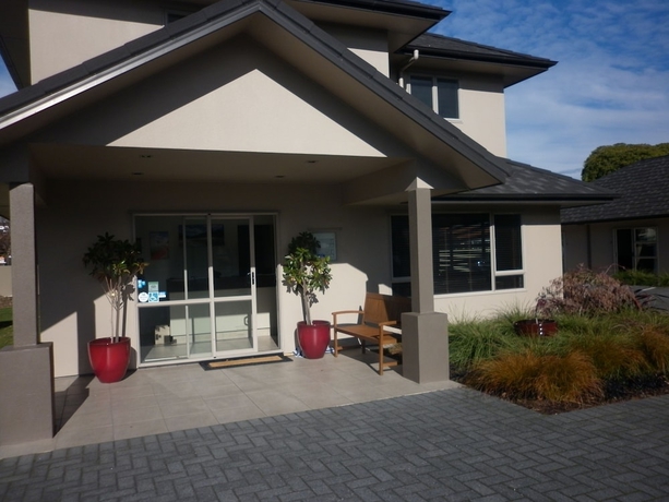 Imagen de los interiores del Hotel Executive on Fenton. Foto 18