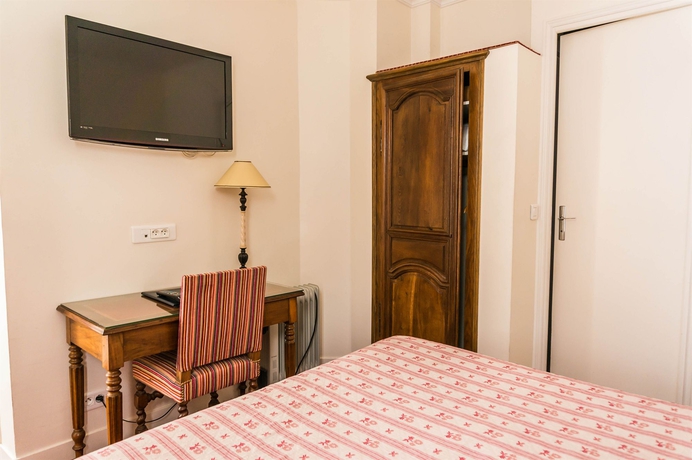 Imagen de la habitación del Hotel Exelmans. Foto 5