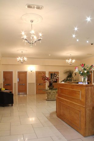 Imagen de los interiores del Hotel Exeter Court. Foto 17