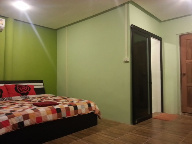 Imagen de la habitación del Hotel Exotic Bungalows. Foto 13