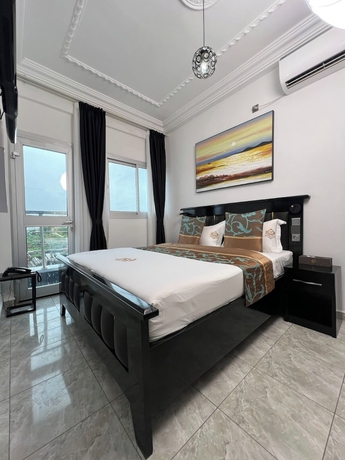 Imagen de la habitación del Hotel Exotic Plaza. Foto 6