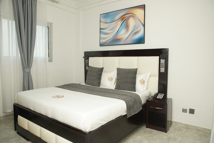 Imagen de la habitación del Hotel Exotic Plaza. Foto 14