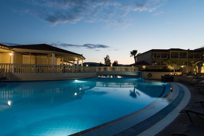 Imagen de la piscina del Hotel Exotica, Kalamaki. Foto 19