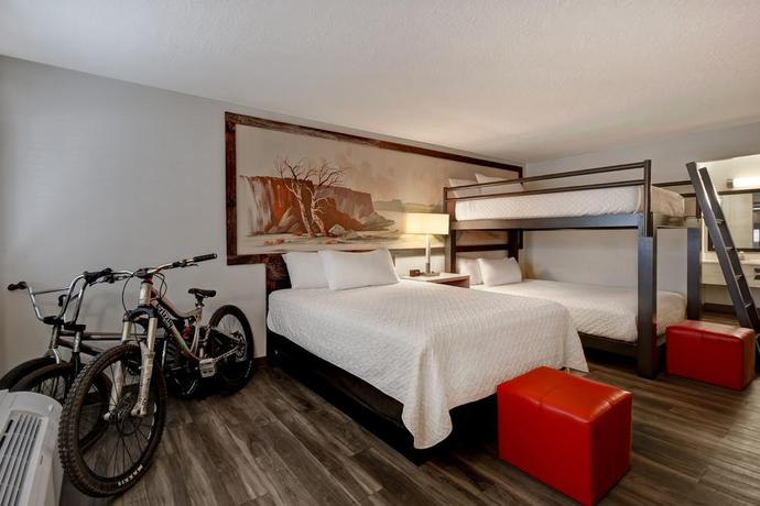 Imagen general del Hotel Expedition Lodge. Foto 10