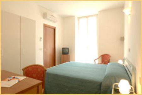 Imagen de la habitación del Hotel Experia. Foto 7