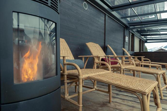 Imagen de los exteriores del Hotel Experimental Chalet. Foto 16