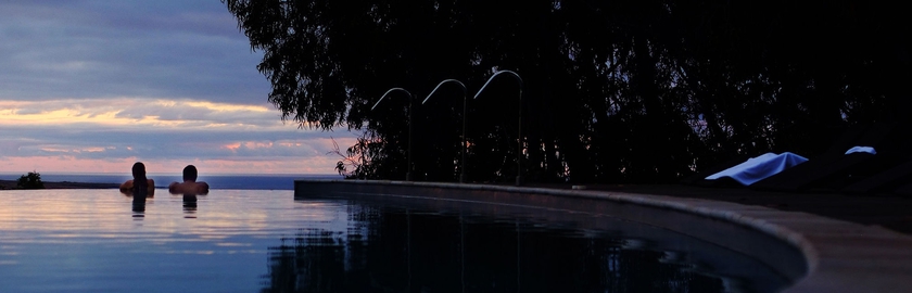Imagen de la piscina del Hotel Explora Rapa Nui. Foto 15