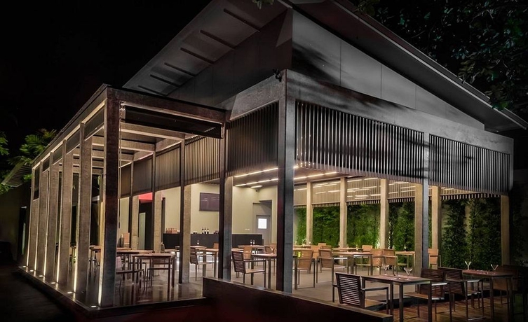 Imagen del bar/restaurante del Hotel Explorar Koh Phangan - Adults Only Resort and Spa. Foto 3