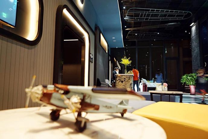 Imagen de los interiores del Hotel Explore. Foto 8