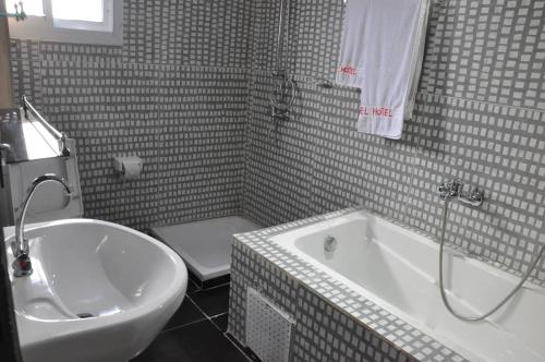 Imagen general del Hotel Explorez le charme et &eacute;l&eacute;gance de MMEWEL H&Ocirc;TEL. Foto 3