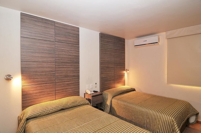 Imagen de la habitación del Hotel Expo Abastos. Foto 4