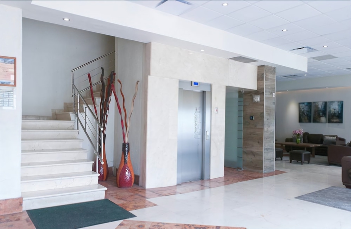 Imagen de los interiores del Hotel Expo Abastos. Foto 6