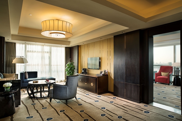 Imagen de los interiores del Hotel Expo Center. Foto 14