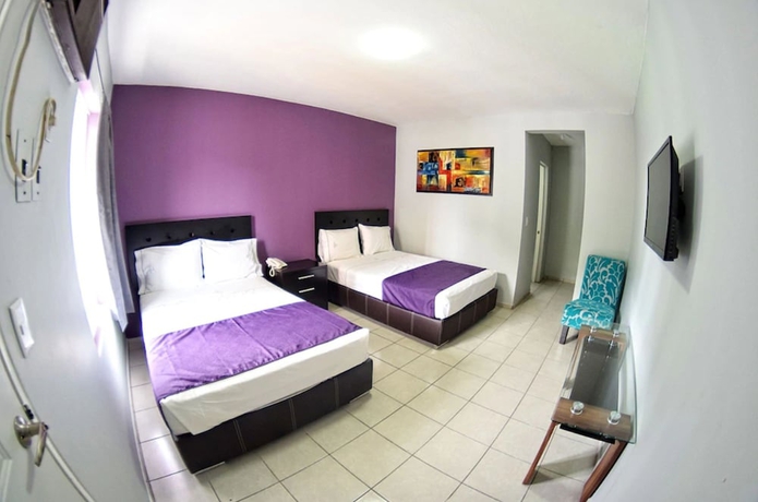 Imagen de la habitación del Hotel Expo Guadalajara. Foto 11