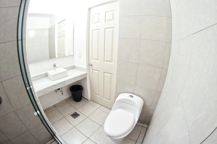 Imagen de la habitación del Hotel Expo Guadalajara. Foto 14