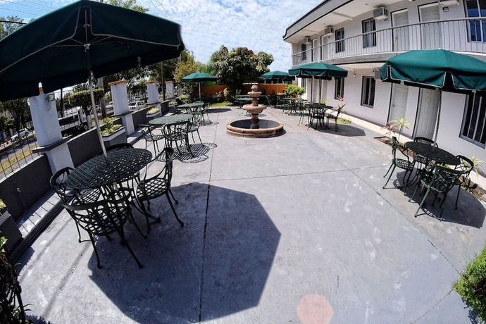 Imagen del bar/restaurante del Hotel Expo Guadalajara. Foto 5