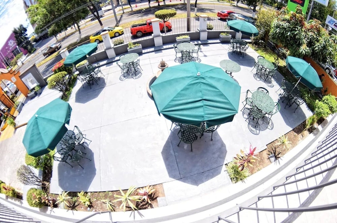 Imagen del bar/restaurante del Hotel Expo Guadalajara. Foto 7