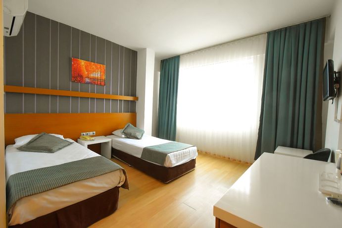 Imagen de la habitación del Hotel Expo Park. Foto 2