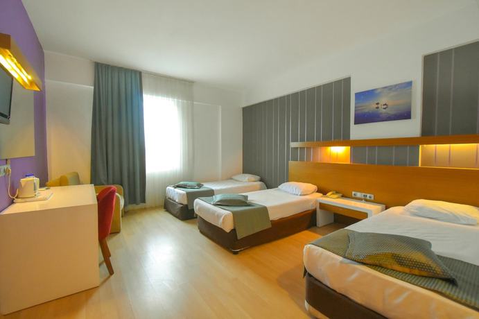 Imagen de la habitación del Hotel Expo Park. Foto 5
