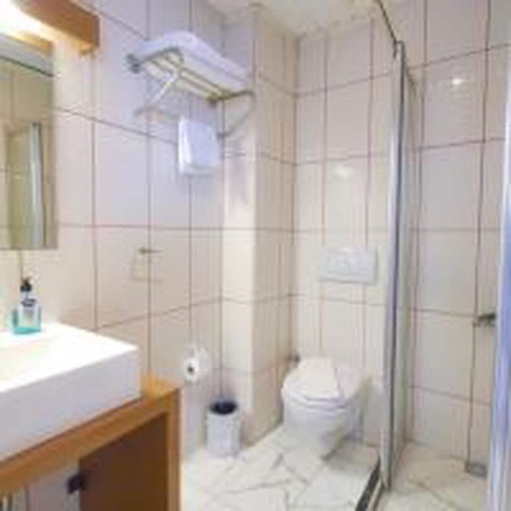 Imagen de la habitación del Hotel Expo Park. Foto 9