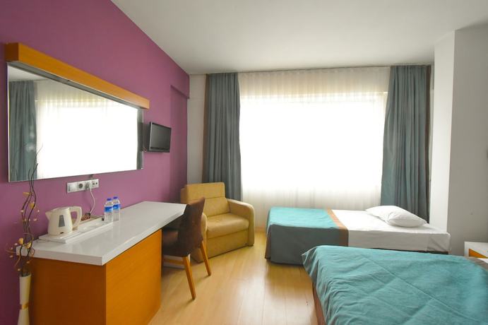 Imagen de la habitación del Hotel Expo Park. Foto 11