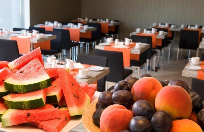 Imagen general del Hotel Expo Tower by Mellow Mood Hotels. Foto 7