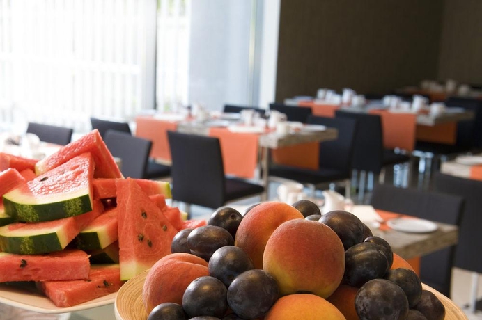 Imagen general del Hotel Expo Tower by Mellow Mood Hotels. Foto 12