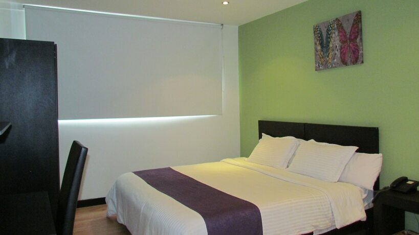Imagen de la habitación del Hotel Expohotel Bogot&aacute;. Foto 14