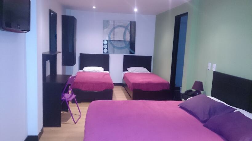 Imagen de la habitación del Hotel Expohotel Bogot&aacute;. Foto 18