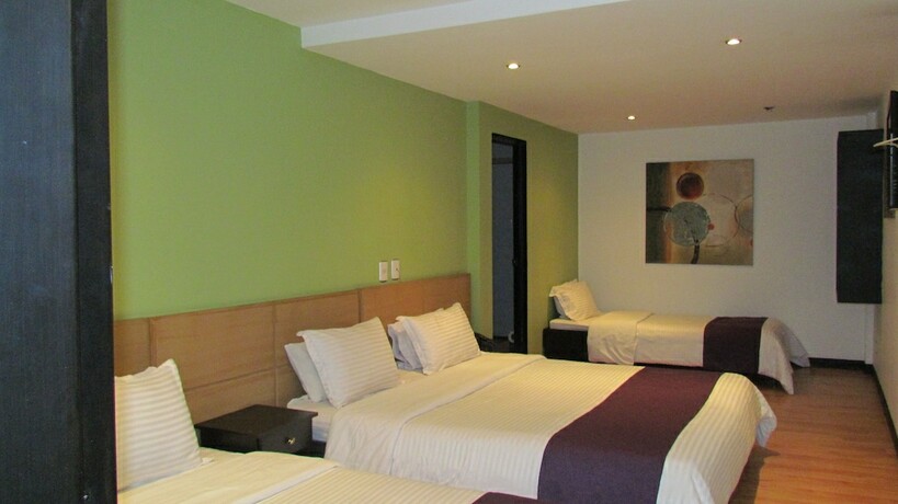 Imagen de la habitación del Hotel Expohotel Bogot&aacute;. Foto 21