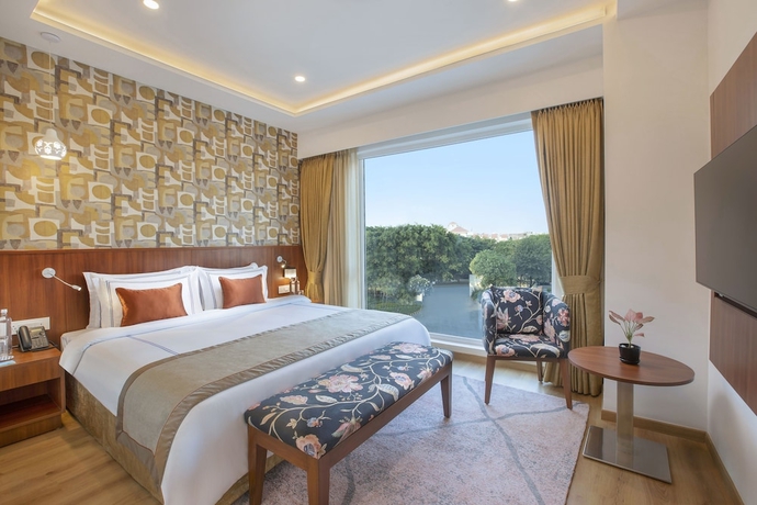 Imagen de la habitación del Hotel Expoinn Suites And Convention. Foto 7