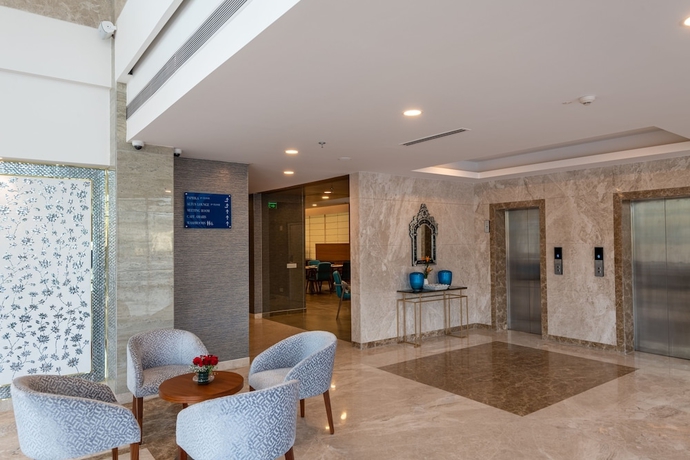 Imagen de los interiores del Hotel Expoinn Suites And Convention. Foto 14