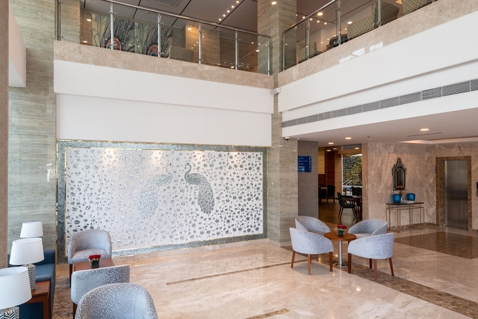 Imagen de los interiores del Hotel Expoinn Suites And Convention. Foto 15