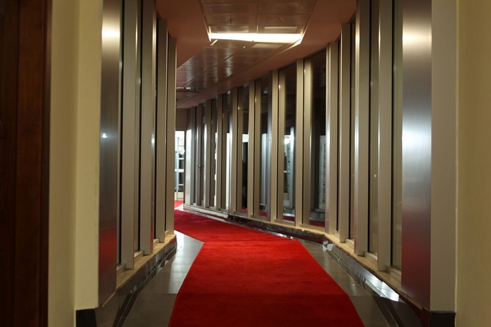 Imagen de los interiores del Hotel Expoist. Foto 13