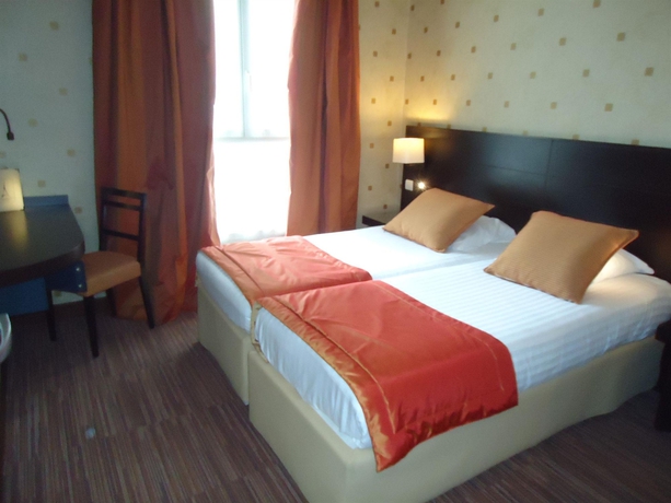 Imagen de la habitación del Hotel Exposition Tour Eiffel. Foto 3