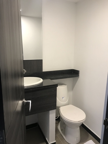 Imagen de la habitación del Hotel Express 53. Foto 8