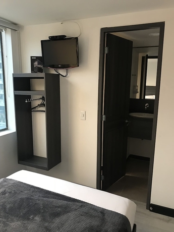 Imagen de la habitación del Hotel Express 53. Foto 14