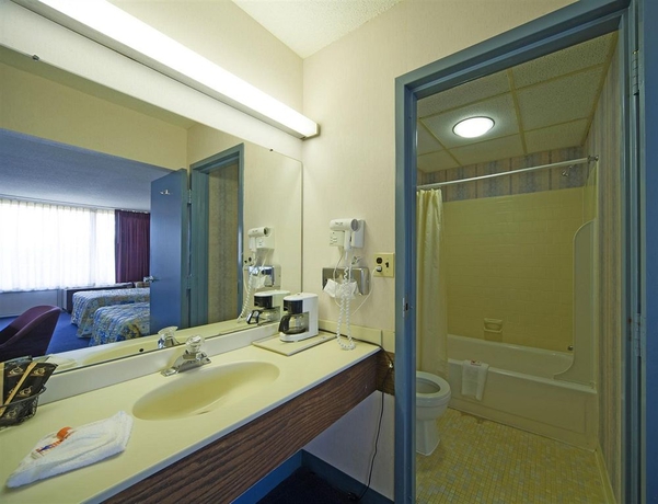 Imagen de la habitación del Hotel Express Airport Inn. Foto 4