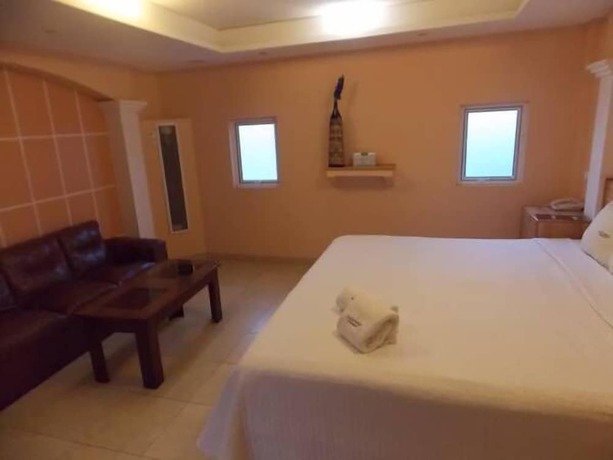 Imagen de la habitación del Hotel Express Alejandr&iacute;a. Foto 4