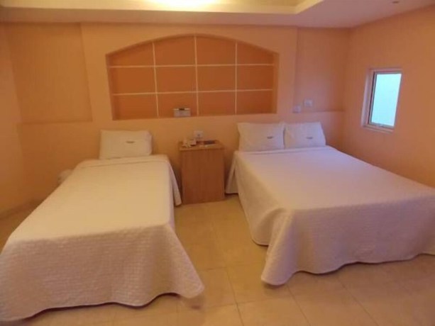 Imagen de la habitación del Hotel Express Alejandr&iacute;a. Foto 6