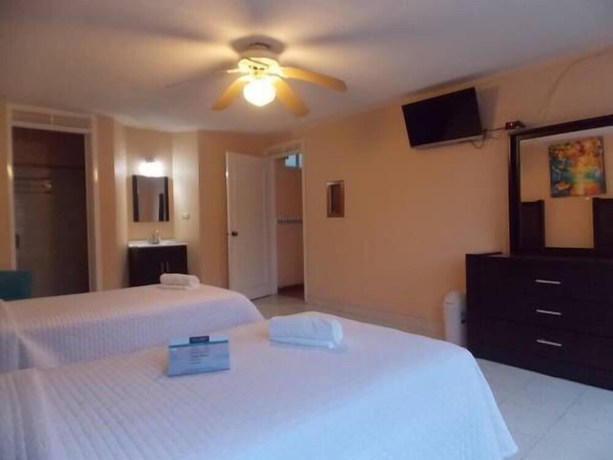 Imagen de la habitación del Hotel Express Alejandr&iacute;a. Foto 7