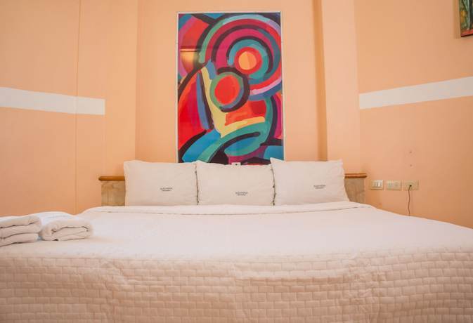 Imagen de la habitación del Hotel Express Alejandr&iacute;a. Foto 10