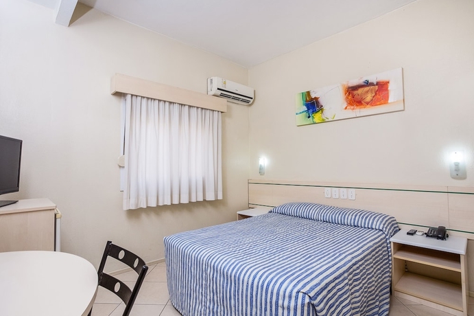 Imagen de la habitación del Hotel Express Canoas. Foto 4