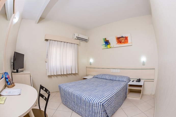 Imagen de la habitación del Hotel Express Canoas. Foto 10